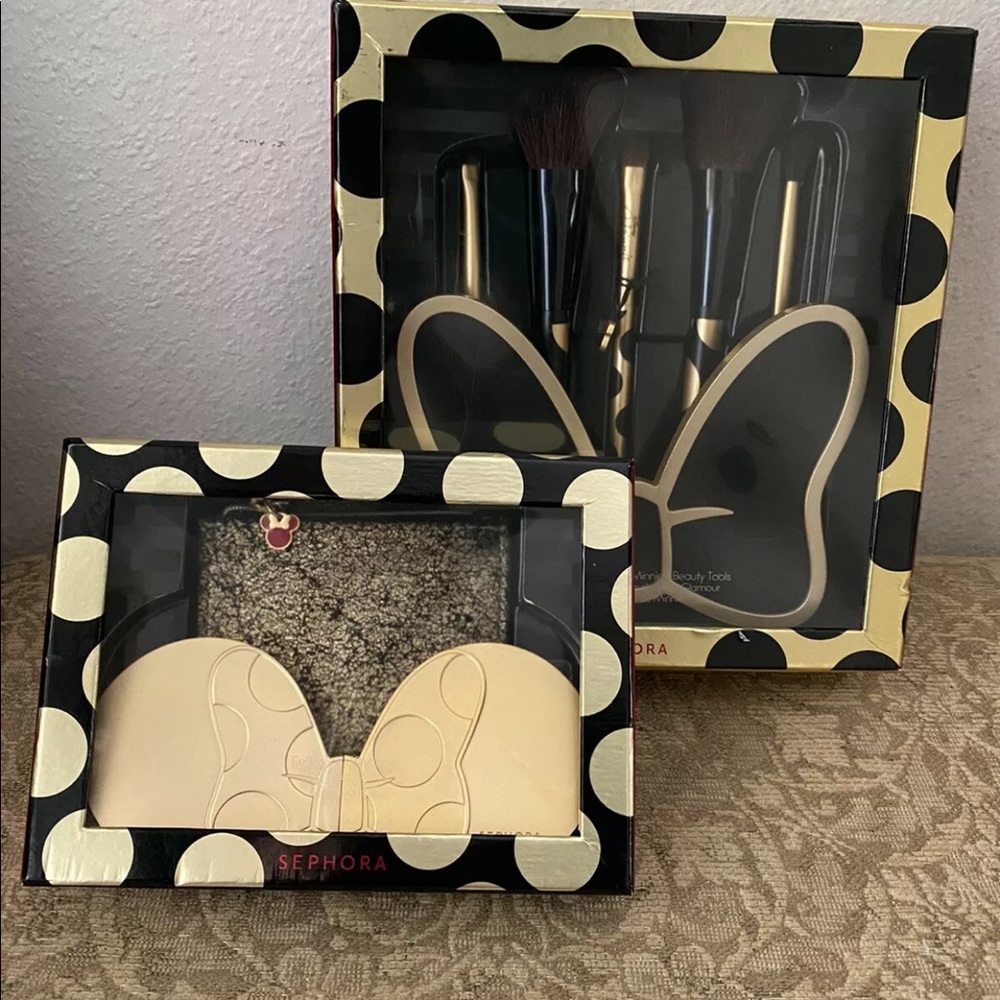 Disney Sephora Minnie Mouse Make Up Brushes + Minnie Mouse Compact